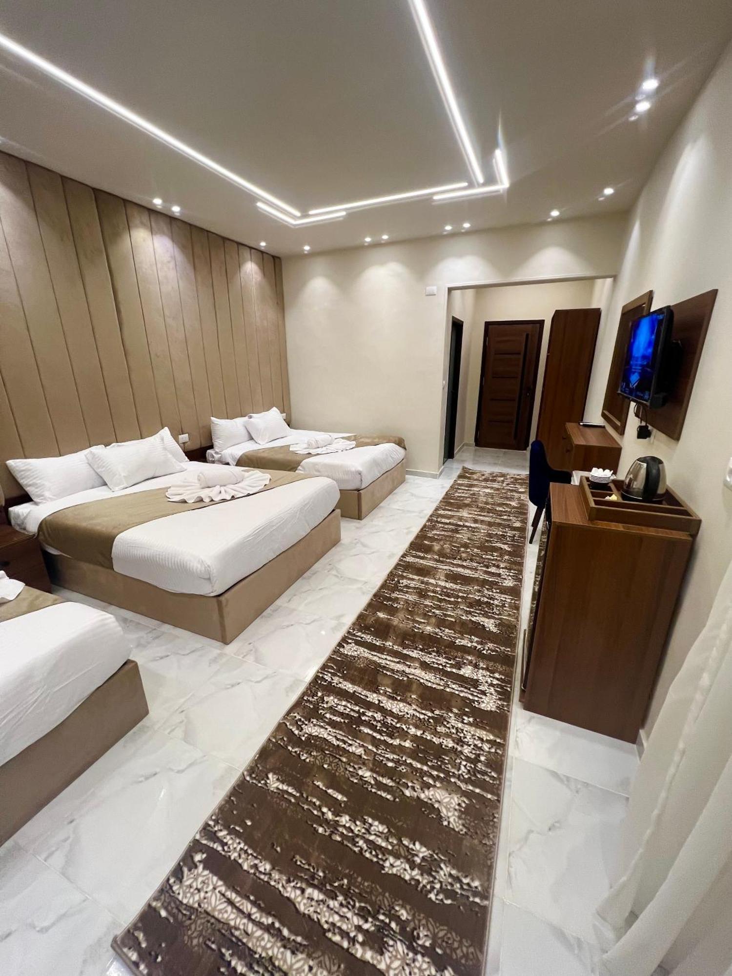 New Glamour Pyramids Hotel Kafrat al Jabal Exterior photo
