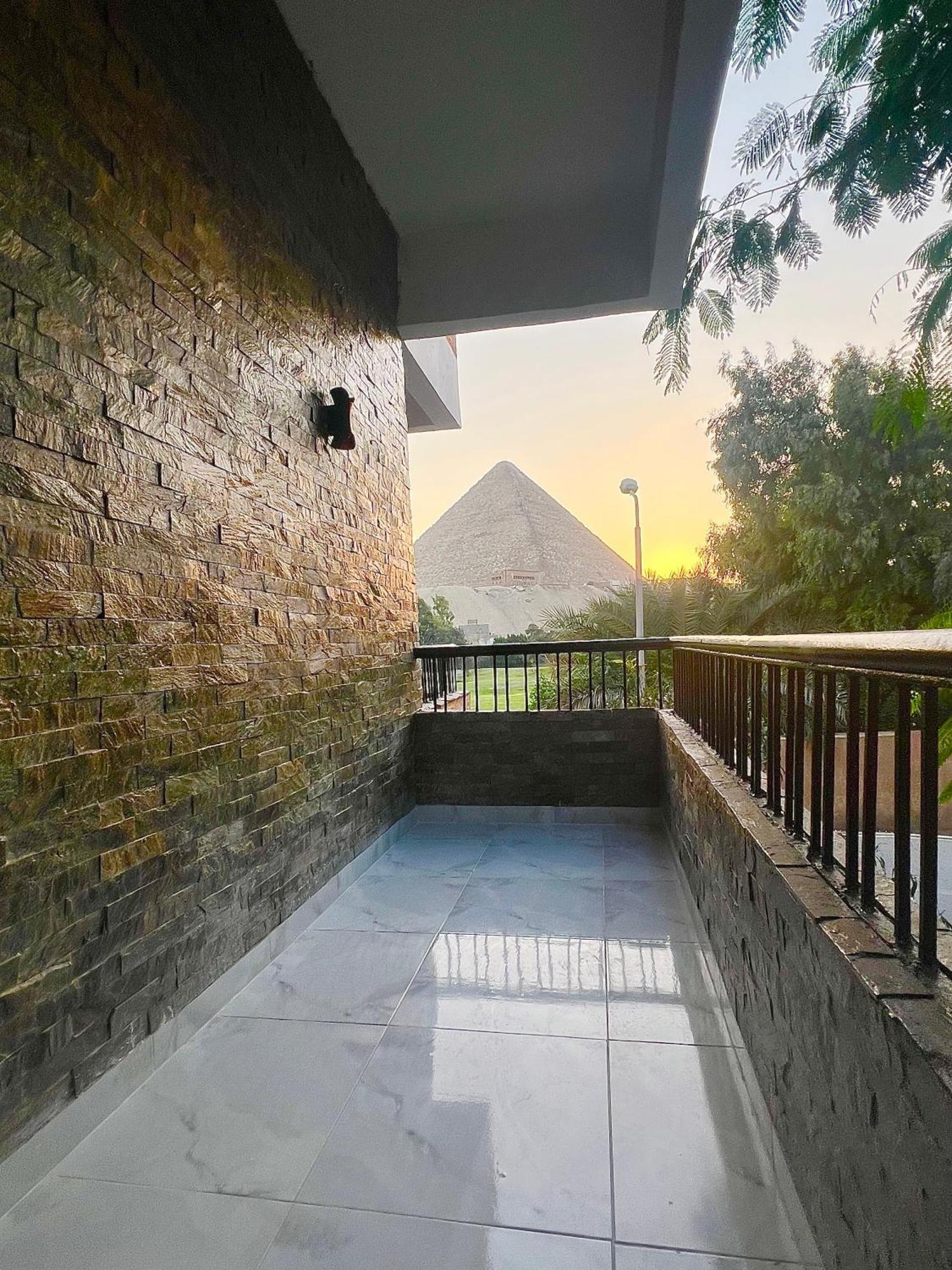 New Glamour Pyramids Hotel Kafrat al Jabal Exterior photo